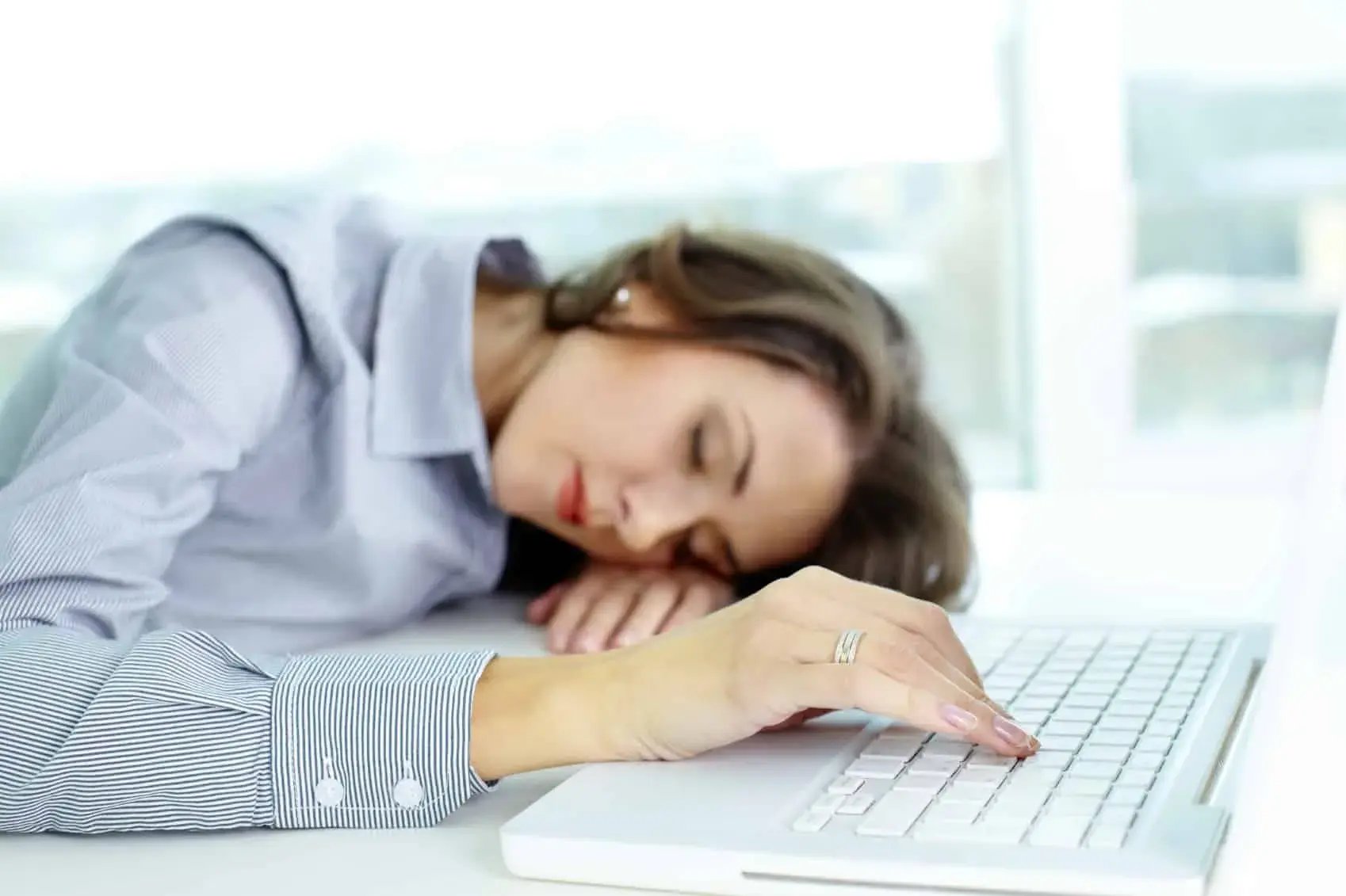asleep-at-work-Nov-01-2024-07-35-03-4804-PM