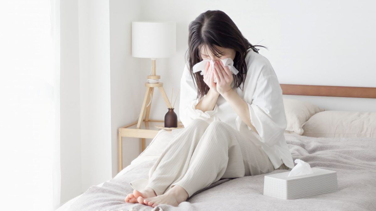 woman-blowing-her-nose-in-the-room-2024-05-30-17-37-15-utc-1200x675-1