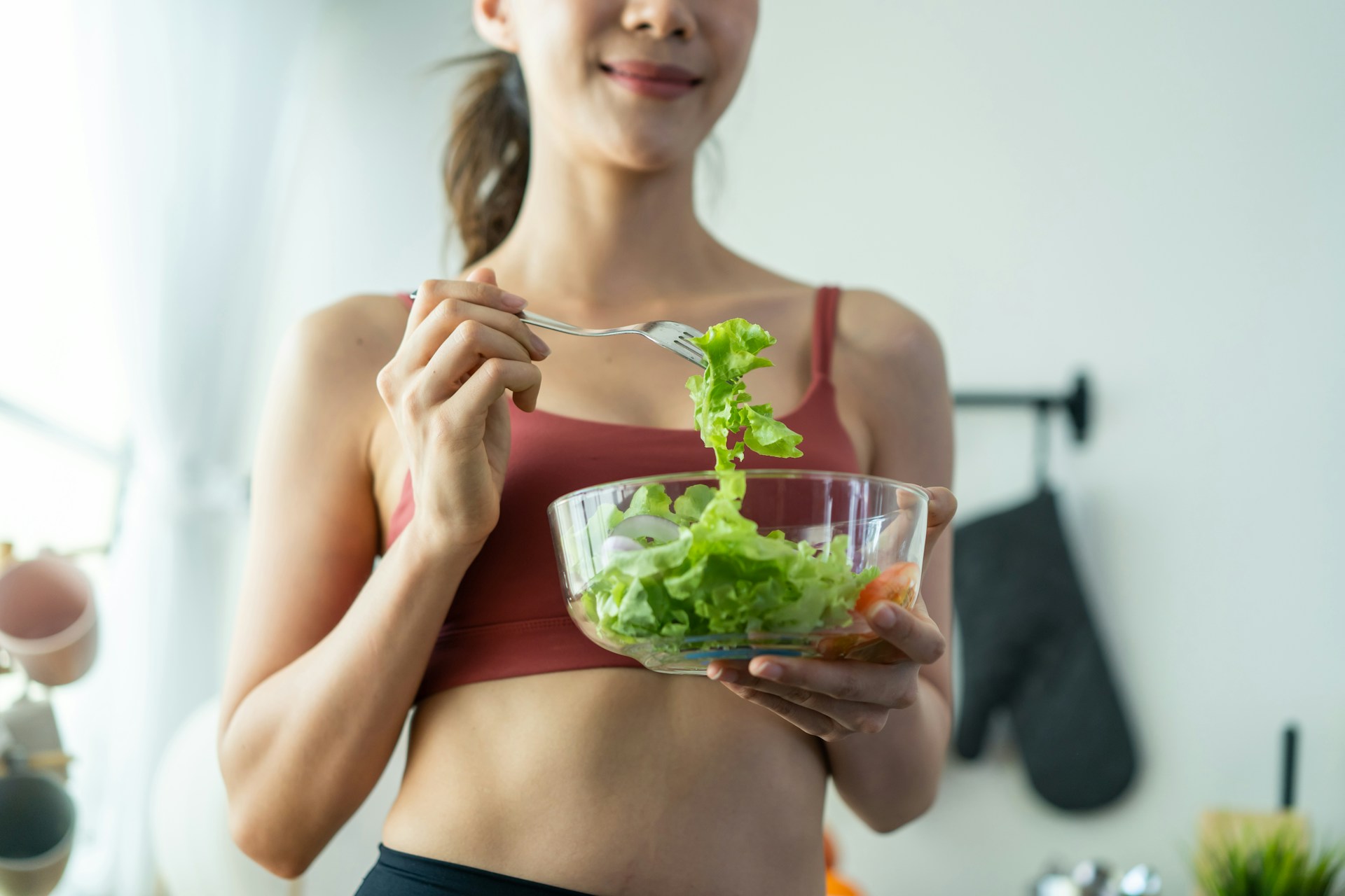 woman eating healthy food