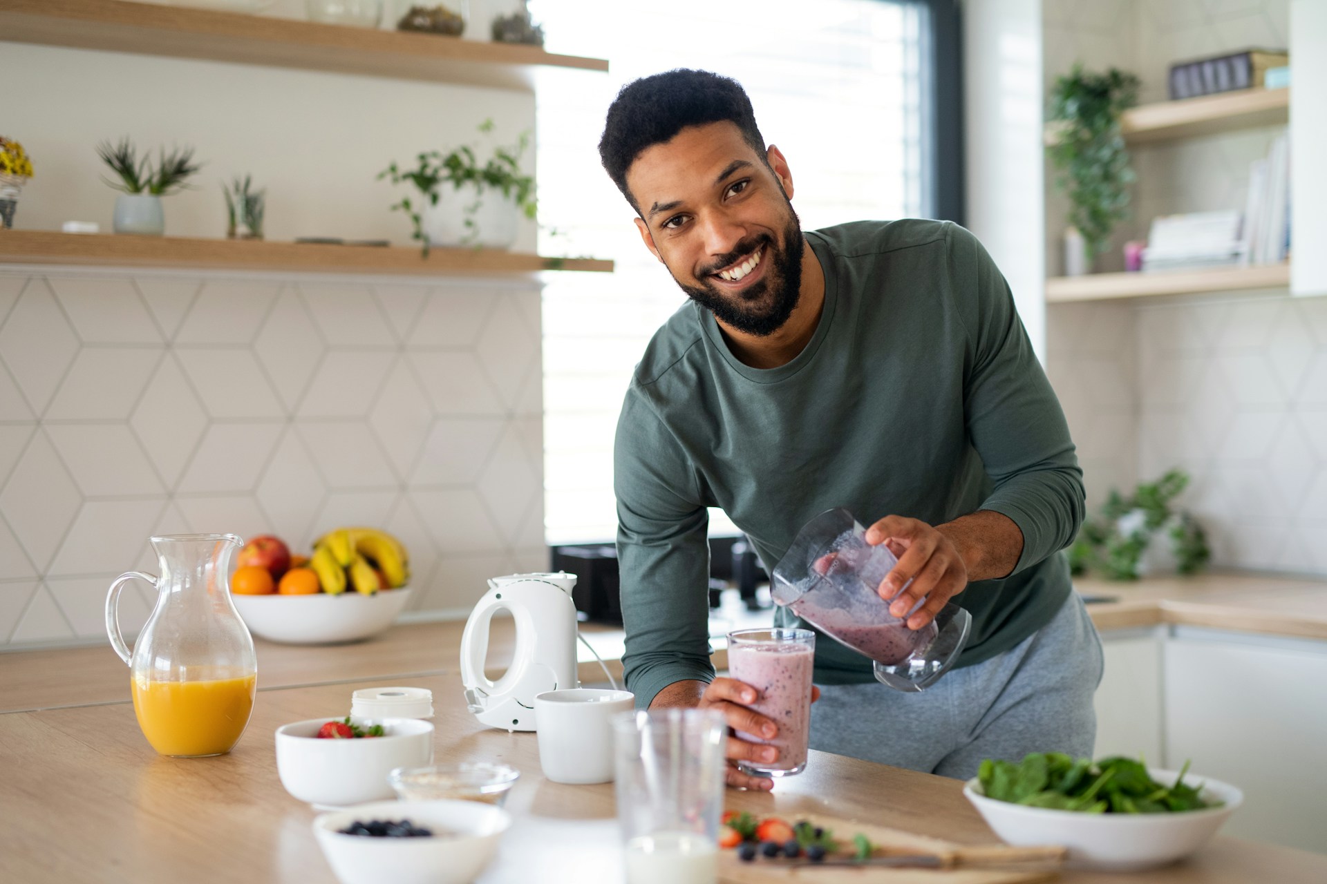 man drinking for detox